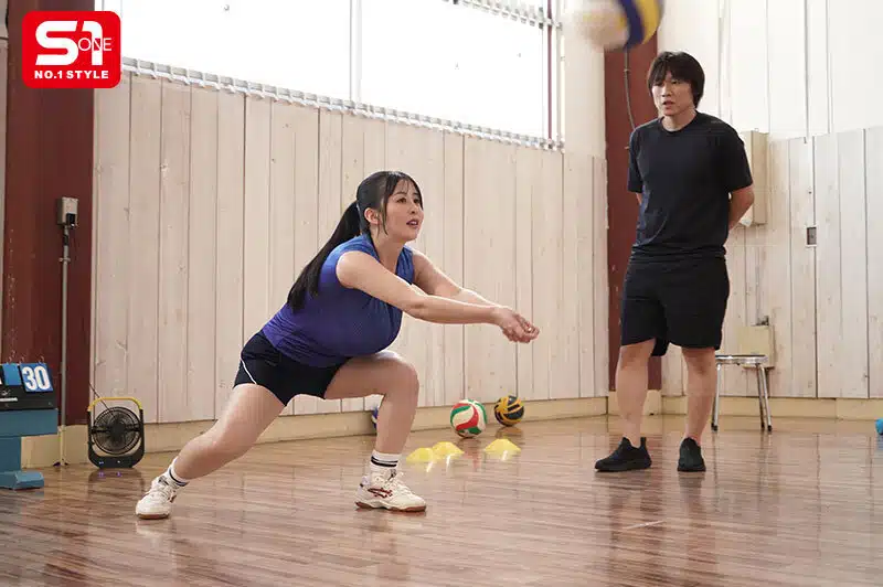 SONE-462 นักกีฬานม K คัพ โดนเซ็กส์จนลืมซ้อมตอกสดคาสระน้ำ